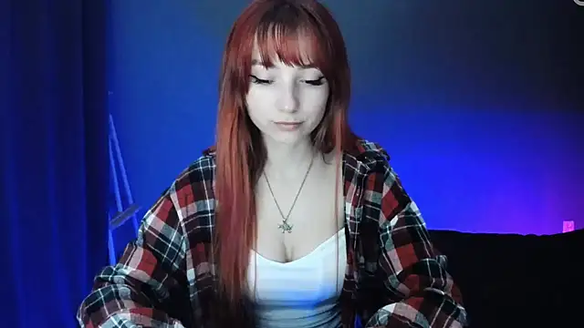 LuciaYoung online show from March 21, 7:13 pm