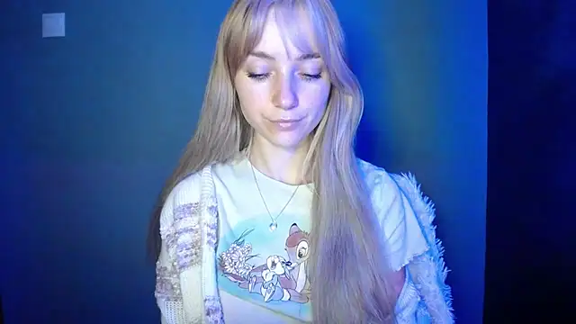 LuciaYoung online show from September 29, 6:35 pm