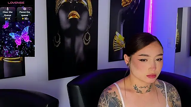  brenna hanson online show from January 18, 8:09 pm