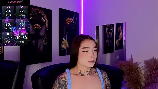  brenna hanson online show from November 25, 7:03 pm