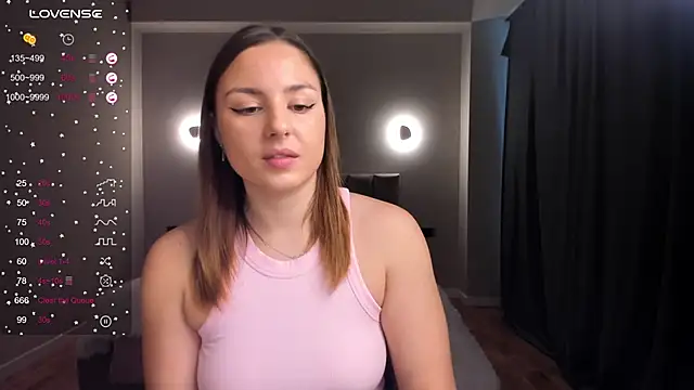 ThreeshaWhite online show from February 19, 6:55 am