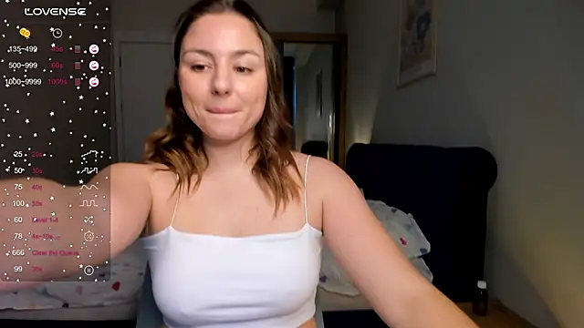 ThreeshaWhite online show from February 27, 8:28 am