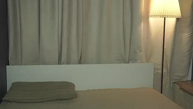 Snapshot of PixieMeow_ chatting on March 15, 7:16 pm PixieMeow online show from March 15, 7:16 pm