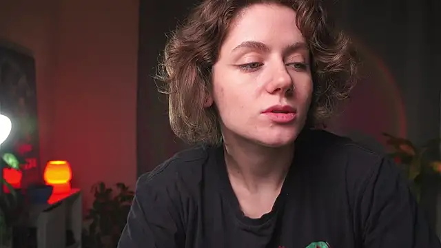 Snapshot of PixieMeow_ chatting on November 20, 3:01 pm PixieMeow online show from November 20, 3:01 pm