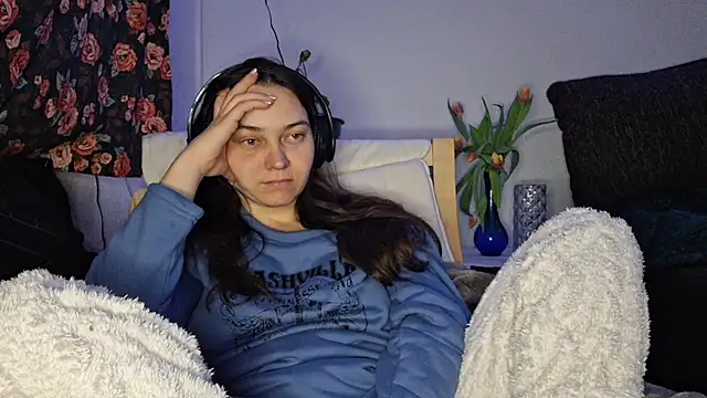 Cyndee Winter online show from March 19, 6:23 pm