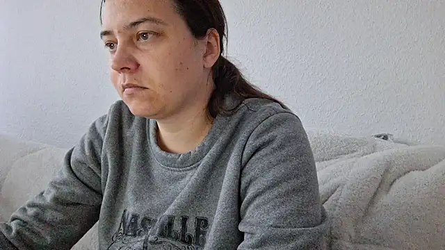 Cyndee Winter online show from October 25, 2:24 pm