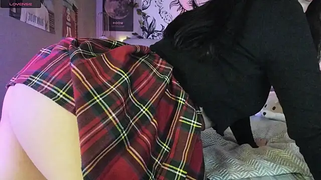 Anisawithlove online show from January 25, 8:42 pm