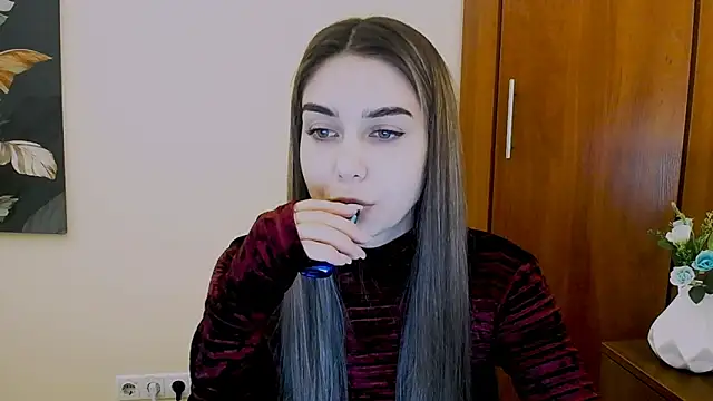 Lili magic online show from February 5, 3:42 pm