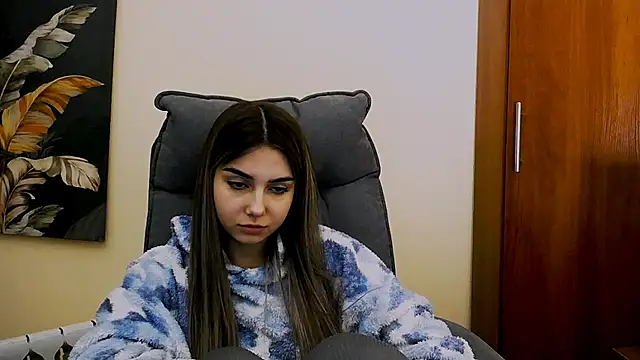 Lili magic online show from March 6, 4:49 pm