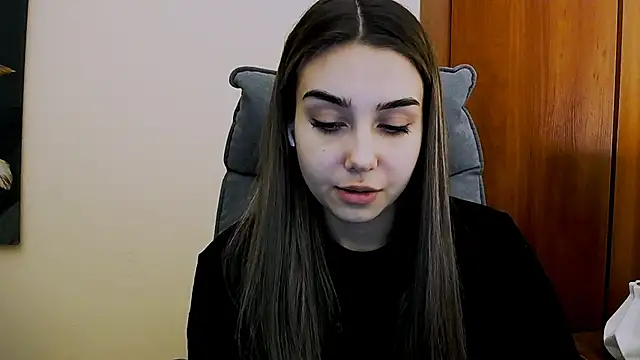 Lili magic online show from March 21, 1:34 pm