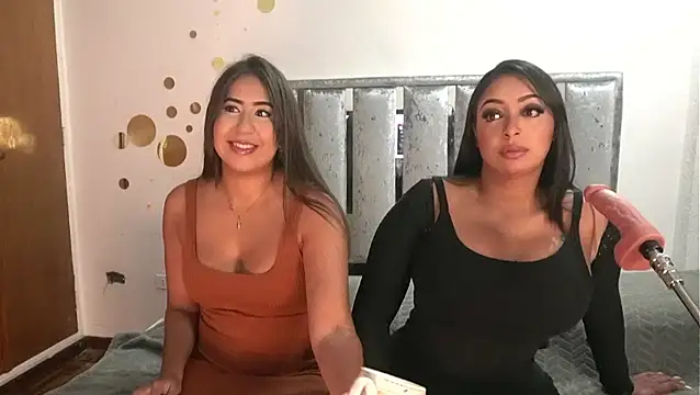 charlottelover21 online show from January 25, 12:06 am