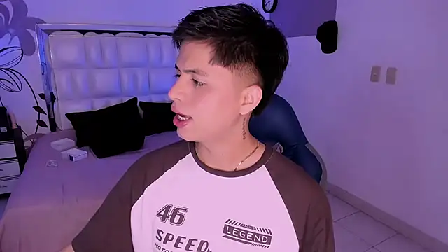 Niicky1  online show from December 27, 8:39 pm