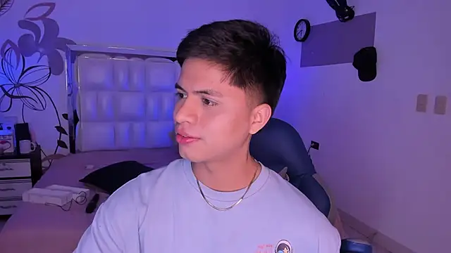 Niicky1  online show from December 30, 11:49 pm