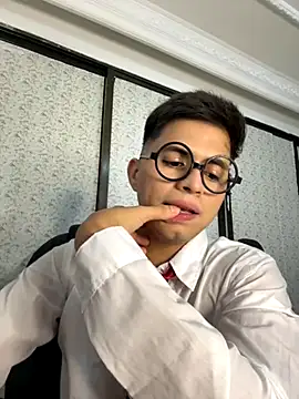 Niicky1  online show from September 12, 9:59 pm