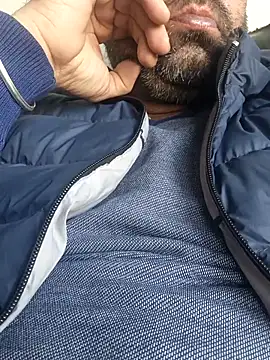 lund lol online show from February 21, 10:39 am