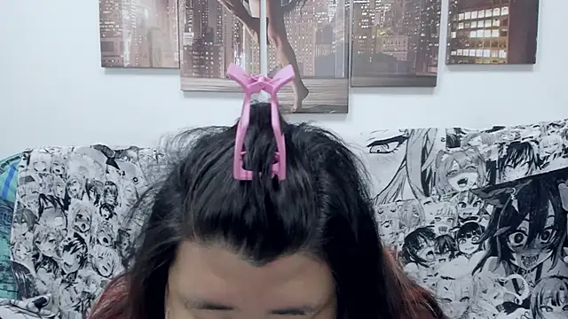 Snapshot of Nadine_asian chatting on December 10, 4:13 am Nadine asian online show from December 10, 4:13 am