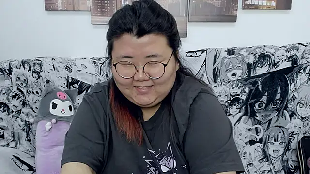 Snapshot of Nadine_asian chatting on December 15, 8:19 am Nadine asian online show from December 15, 8:19 am