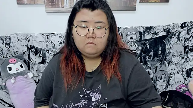 Snapshot of Nadine_asian chatting on December 17, 6:24 am Nadine asian online show from December 17, 6:24 am