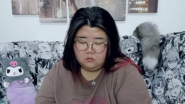 Snapshot of Nadine_asian chatting on December 21, 11:22 am Nadine asian online show from December 21, 11:22 am