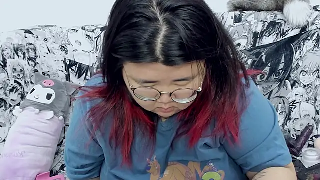 Snapshot of Nadine_asian chatting on December 22, 8:27 am Nadine asian online show from December 22, 8:27 am