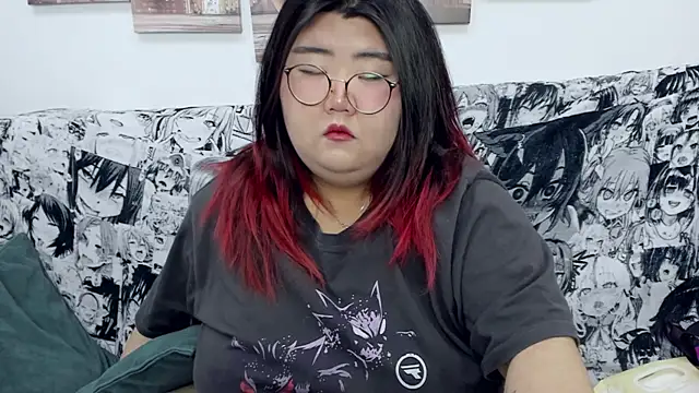 Snapshot of Nadine_asian chatting on December 27, 12:23 pm Nadine asian online show from December 27, 12:23 pm