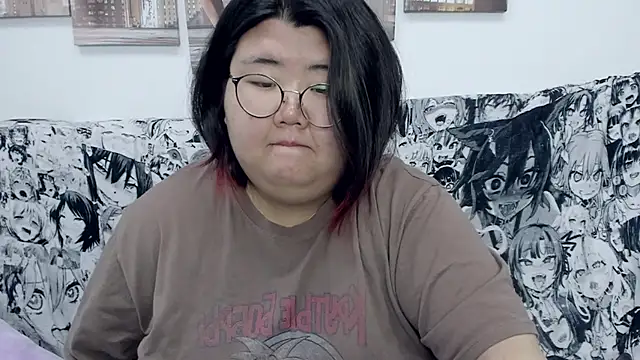 Snapshot of Nadine_asian chatting on December 31, 6:27 am Nadine asian online show from December 31, 6:27 am