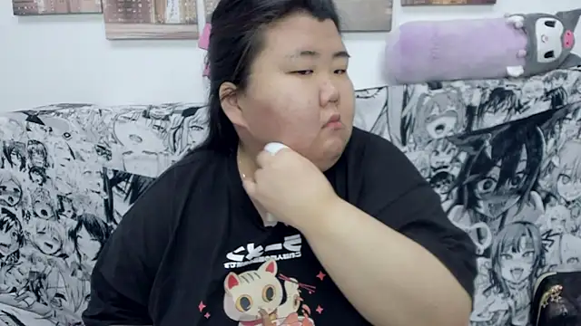 Snapshot of Nadine_asian chatting on January 4, 5:16 am Nadine asian online show from January 4, 5:16 am