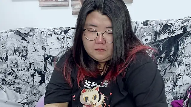 Snapshot of Nadine_asian chatting on January 4, 11:22 am Nadine asian online show from January 4, 11:22 am