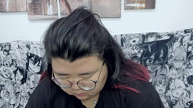 Snapshot of Nadine_asian chatting on January 5, 6:13 am Nadine asian online show from January 5, 6:13 am