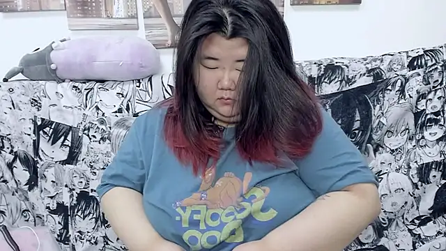 Snapshot of Nadine_asian chatting on January 12, 7:32 am Nadine asian online show from January 12, 7:32 am