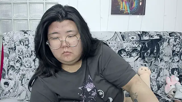 Snapshot of Nadine_asian chatting on September 9, 2:00 am Nadine asian online show from September 9, 2:00 am