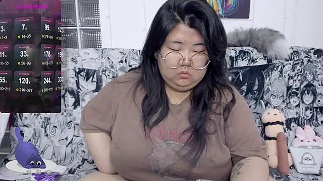 Snapshot of Nadine_asian chatting on September 20, 1:28 am Nadine asian online show from September 20, 1:28 am