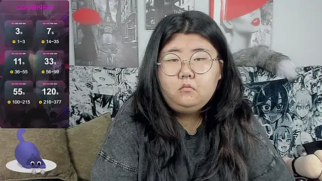 Snapshot of Nadine_asian chatting on September 30, 2:27 am Nadine asian online show from September 30, 2:27 am