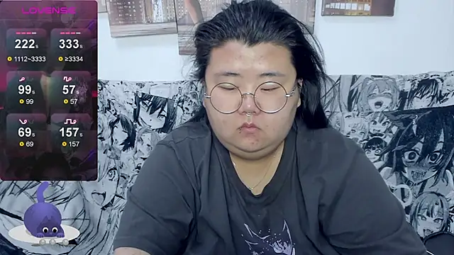 Snapshot of Nadine_asian chatting on October 18, 1:19 am Nadine asian online show from October 18, 1:19 am