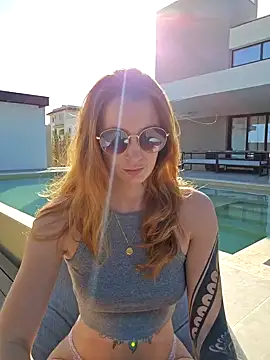 Laurahorney xo online show from January 28, 12:43 pm