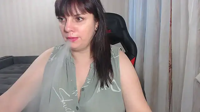 Snapshot of Jane_Luste chatting on January 24, 1:36 pm Jane Luste online show from January 24, 1:36 pm