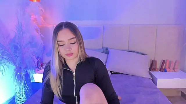 sofia pamela online show from March 4, 7:22 pm