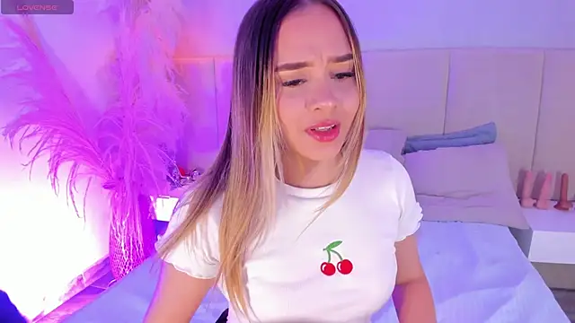 sofia pamela online show from March 11, 7:14 pm