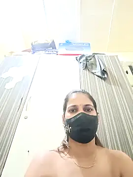 indianliza online show from December 15, 7:57 am