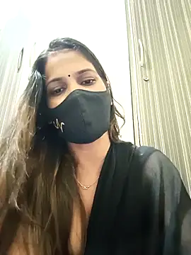 indianliza online show from January 17, 9:06 pm