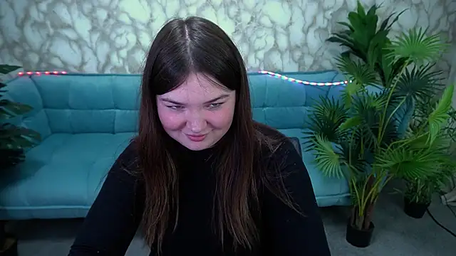 RosieMoons online show from October 20, 7:14 pm