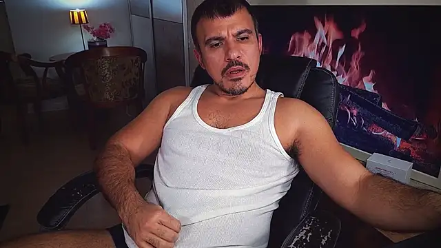 officeman7 online show from December 2, 5:15 pm