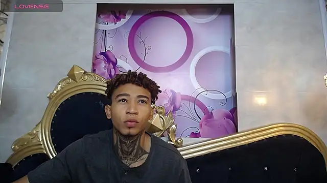 sexy blacks  online show from February 21, 11:33 am