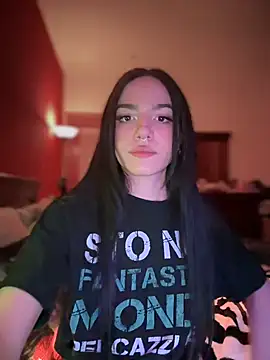 ShannonShanny online show from December 6, 7:12 pm