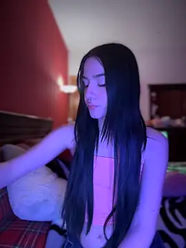 ShannonShanny online show from February 5, 7:10 pm