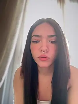 ShannonShanny online show from March 6, 8:30 am