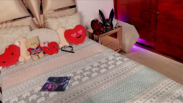 Nikole66  online show from February 19, 2:01 am