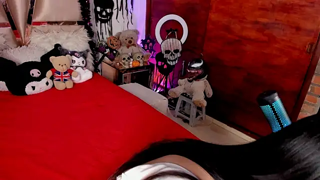 Nikole66  online show from November 2, 2:47 am