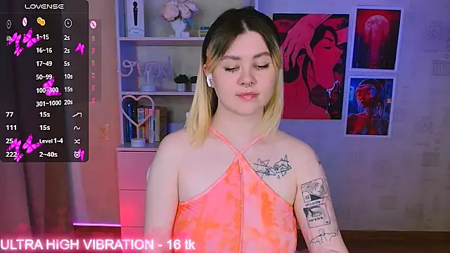 cutie mili online show from February 7, 11:01 am