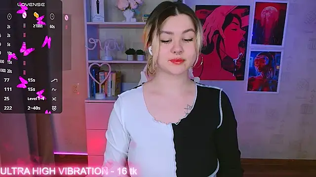 cutie mili online show from February 16, 9:48 am